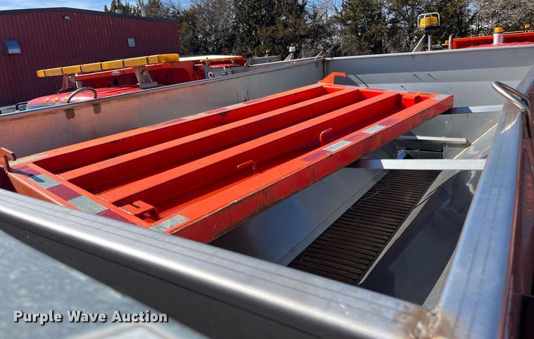 image for item DG5412 2007 International 7400  dump truck