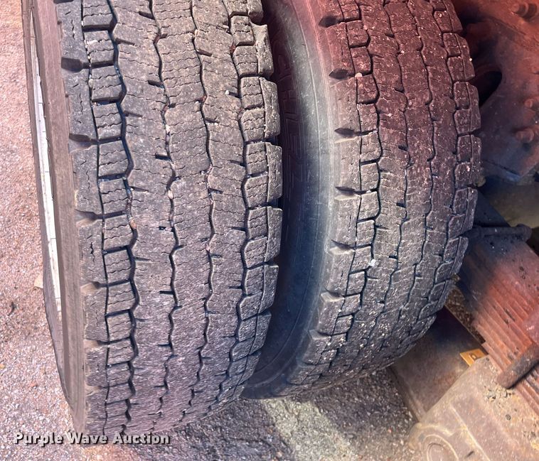 image for item DG5412 2007 International 7400  dump truck