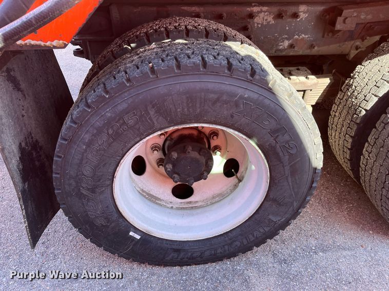 image for item DG5412 2007 International 7400  dump truck