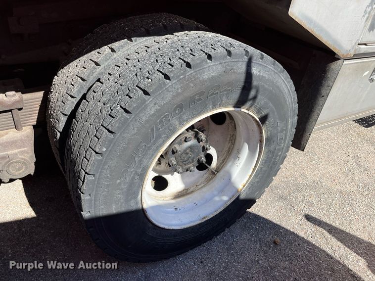 image for item DG5412 2007 International 7400  dump truck