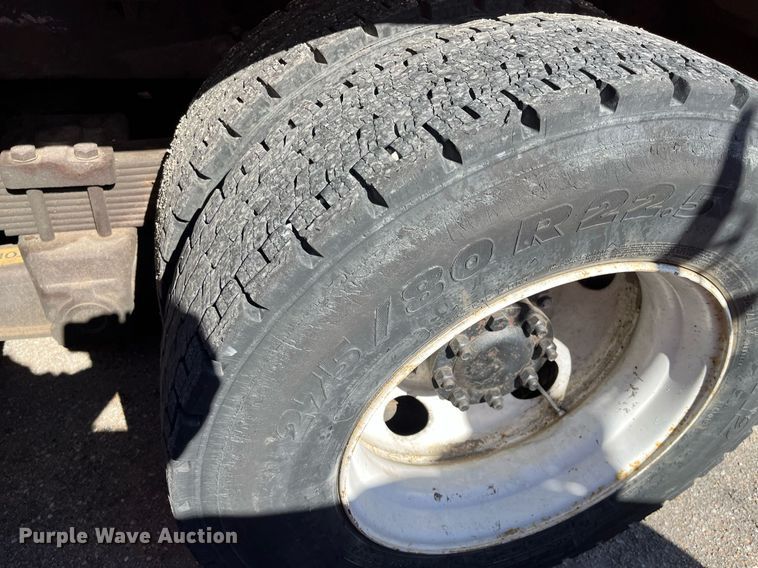 image for item DG5412 2007 International 7400  dump truck