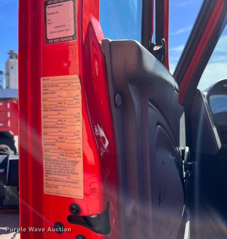 image for item DG5412 2007 International 7400  dump truck