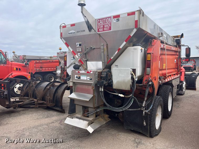 image for item DG5413 2007 International 7400  dump truck