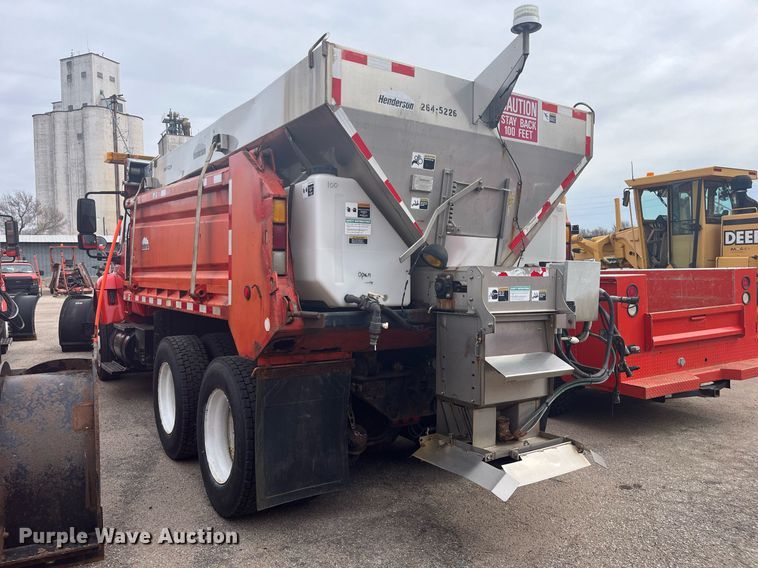 image for item DG5413 2007 International 7400  dump truck