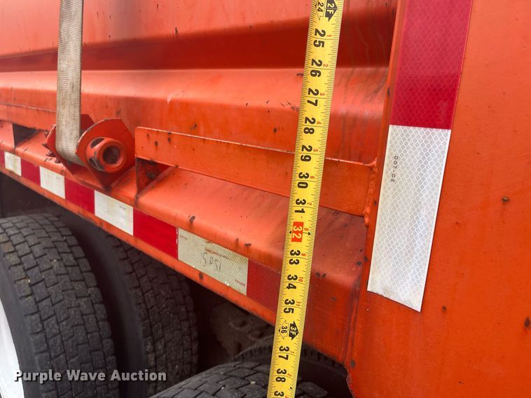 image for item DG5413 2007 International 7400  dump truck