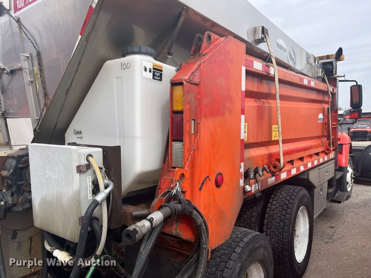 image for item DG5413 2007 International 7400  dump truck