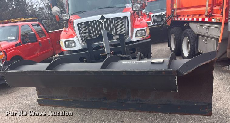 image for item DG5413 2007 International 7400  dump truck