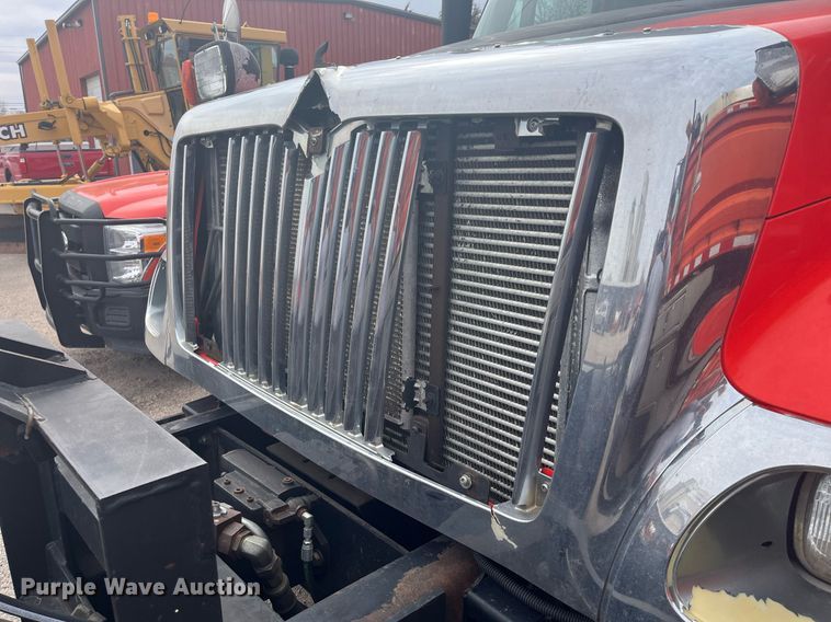 image for item DG5413 2007 International 7400  dump truck