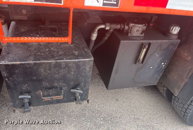 image for item DG5413 2007 International 7400  dump truck