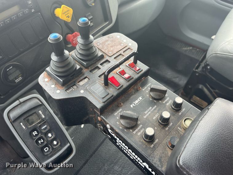 image for item DG5413 2007 International 7400  dump truck