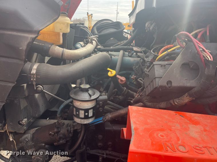 image for item DG5413 2007 International 7400  dump truck