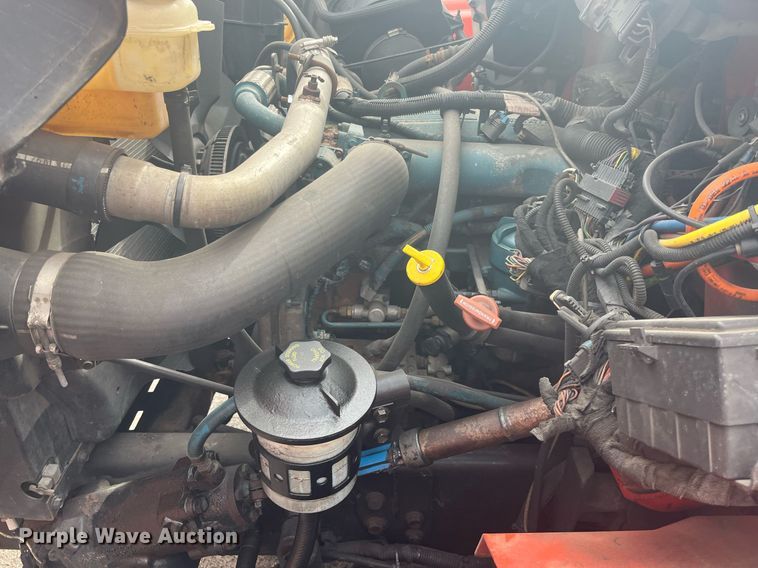 image for item DG5413 2007 International 7400  dump truck