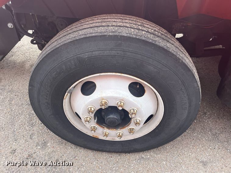 image for item DG5413 2007 International 7400  dump truck