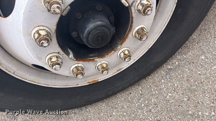 image for item DG5413 2007 International 7400  dump truck