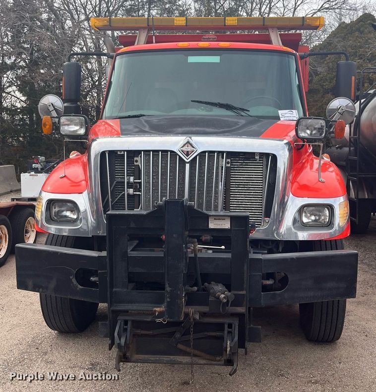 image for item DG5414 2007 International 7400  dump truck