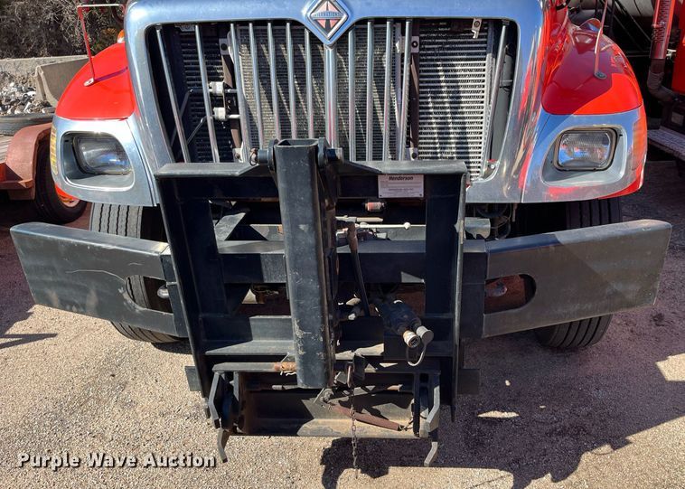 image for item DG5414 2007 International 7400  dump truck