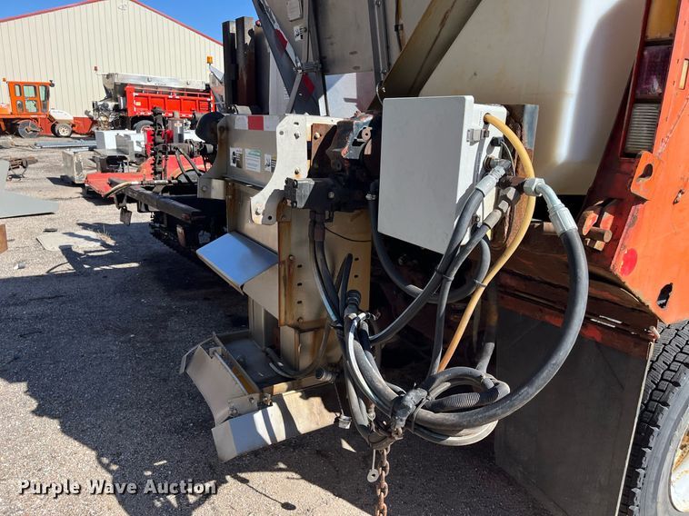 image for item DG5414 2007 International 7400  dump truck