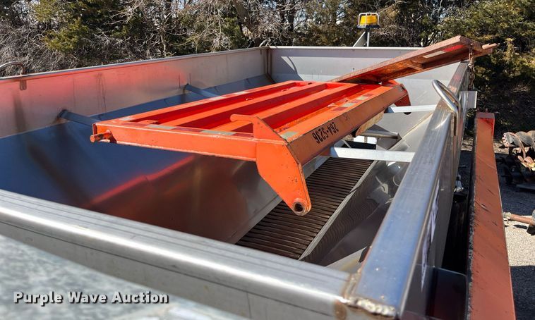 image for item DG5414 2007 International 7400  dump truck