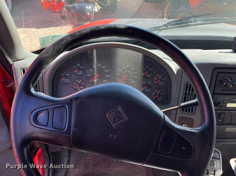 image for item DG5414 2007 International 7400  dump truck