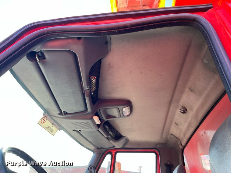 image for item DG5414 2007 International 7400  dump truck