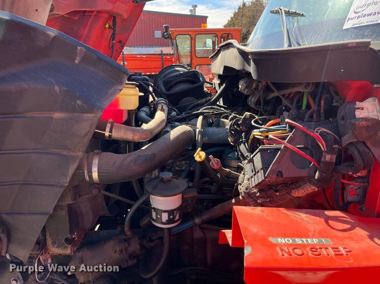 image for item DG5414 2007 International 7400  dump truck