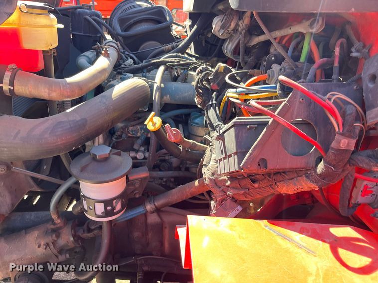 image for item DG5414 2007 International 7400  dump truck