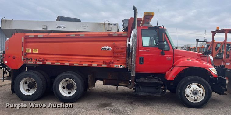 image for item DG5415 2007 International 7400  dump truck