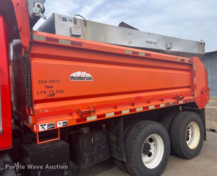 image for item DG5415 2007 International 7400  dump truck