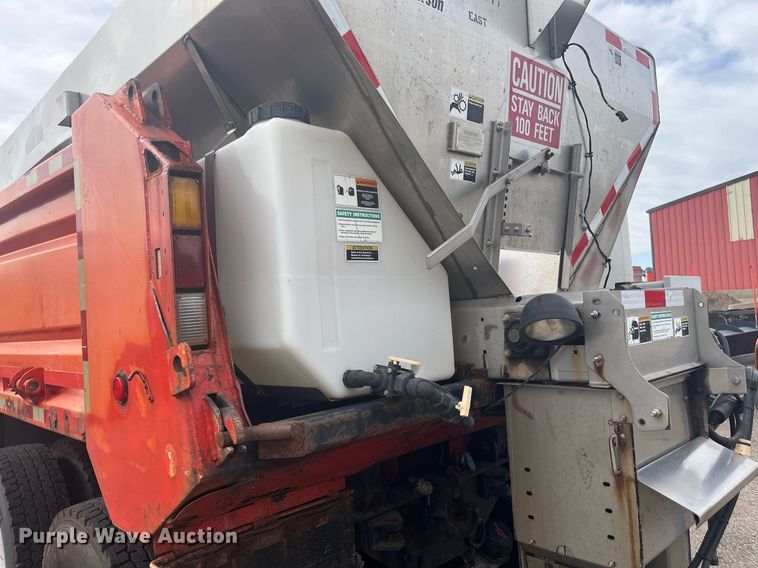 image for item DG5415 2007 International 7400  dump truck