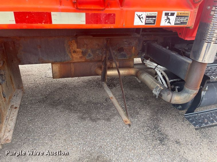 image for item DG5415 2007 International 7400  dump truck