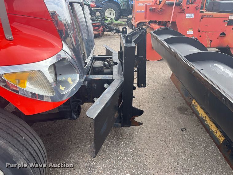 image for item DG5415 2007 International 7400  dump truck