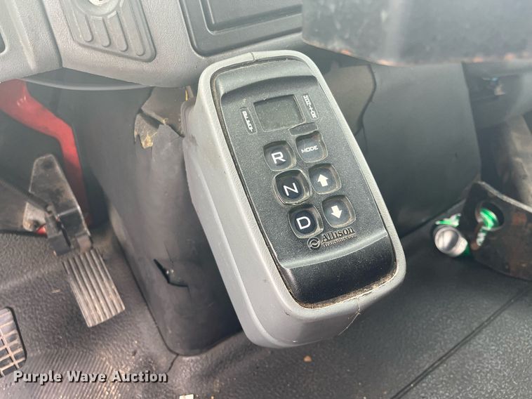 image for item DG5415 2007 International 7400  dump truck