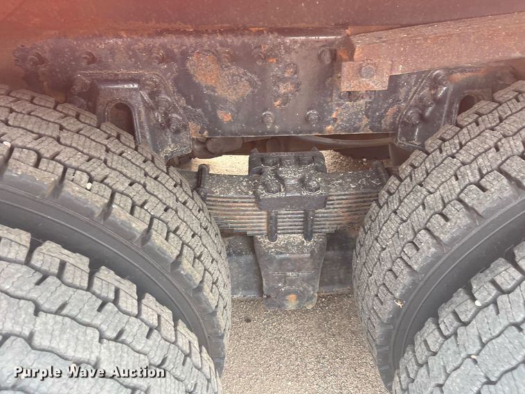 image for item DG5415 2007 International 7400  dump truck