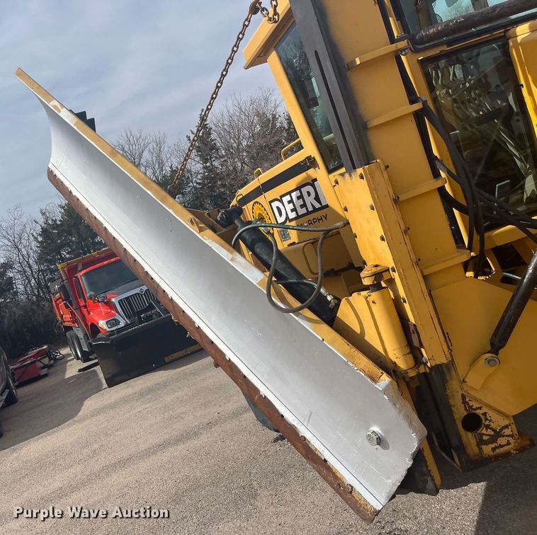 image for item DG5427 2001 John Deere 770CH  motor grader