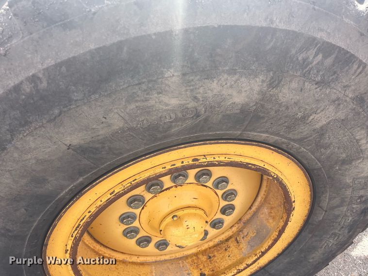 image for item DG5427 2001 John Deere 770CH  motor grader