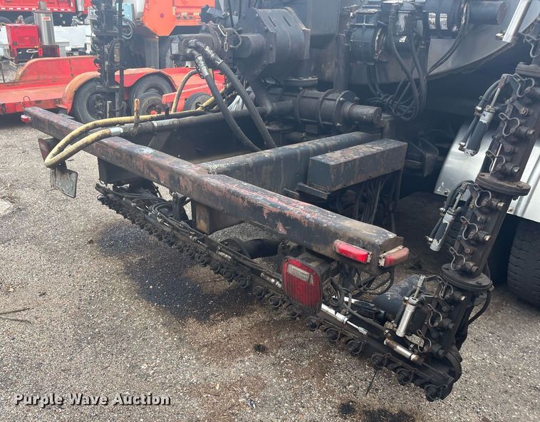 image for item DG5428 2002 Freightliner FL60  oil distributor truck