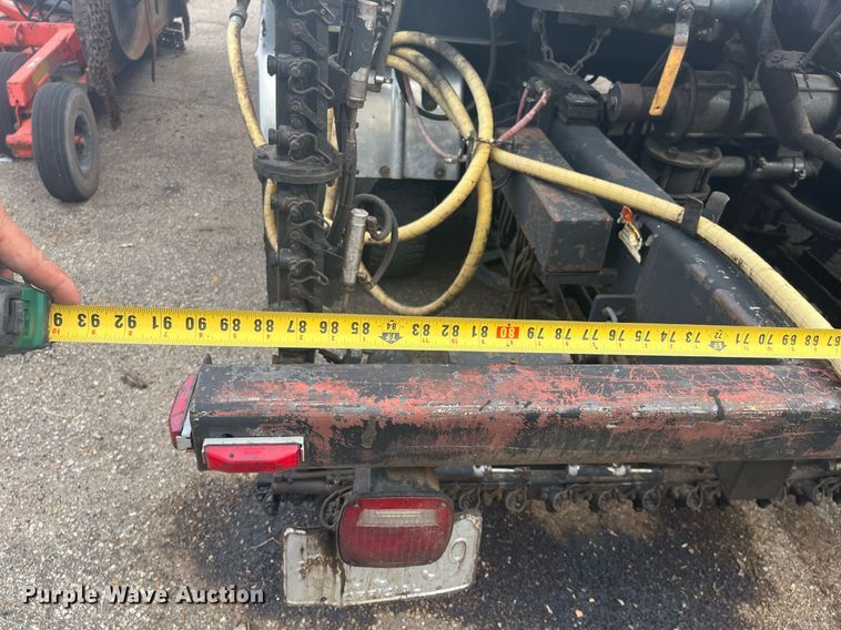 image for item DG5428 2002 Freightliner FL60  oil distributor truck