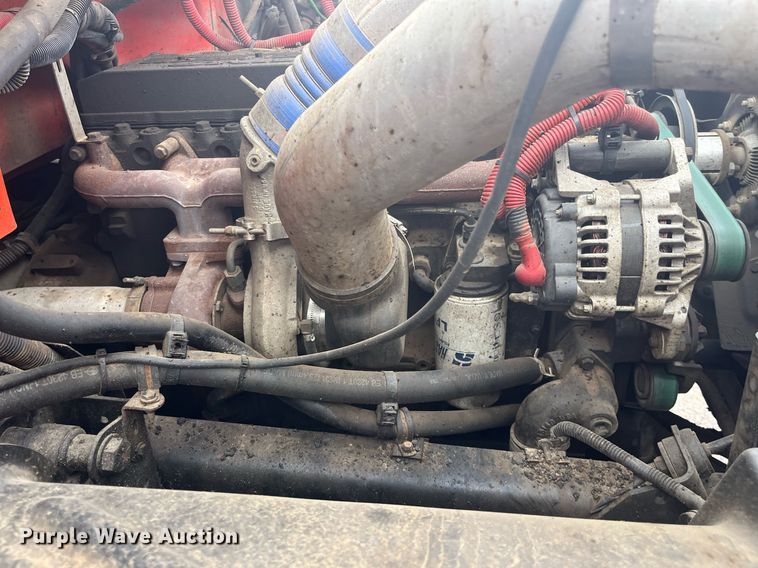 image for item DG5428 2002 Freightliner FL60  oil distributor truck