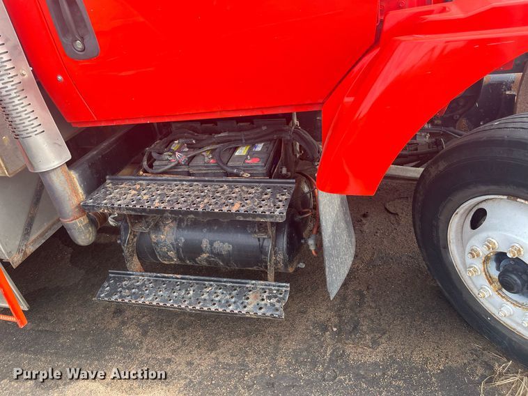 image for item DG5429 2007 International 7400  dump truck