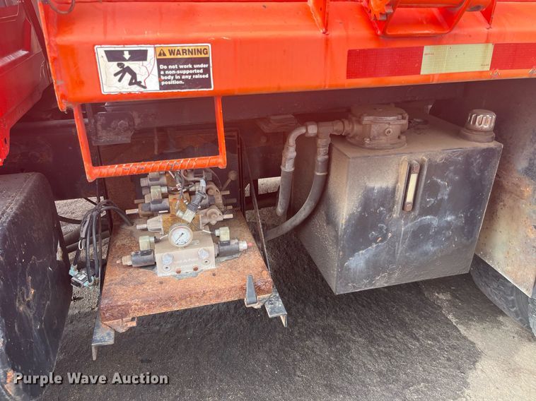 image for item DG5429 2007 International 7400  dump truck