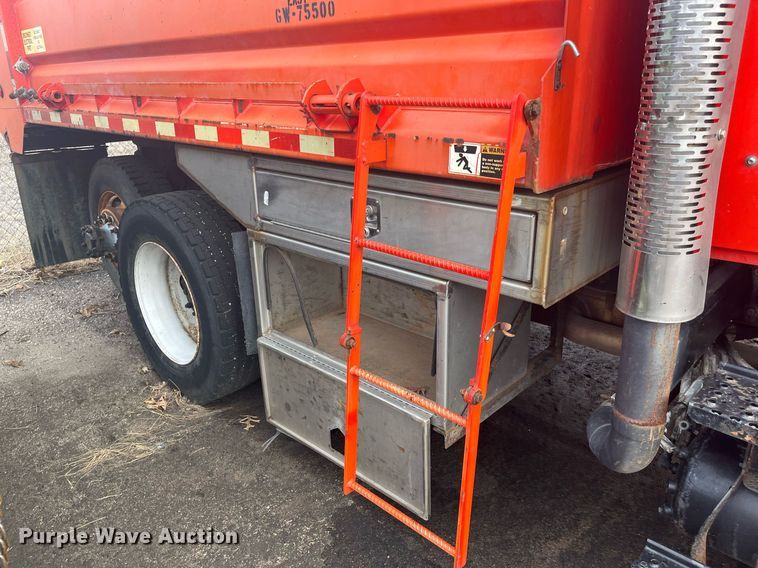 image for item DG5429 2007 International 7400  dump truck