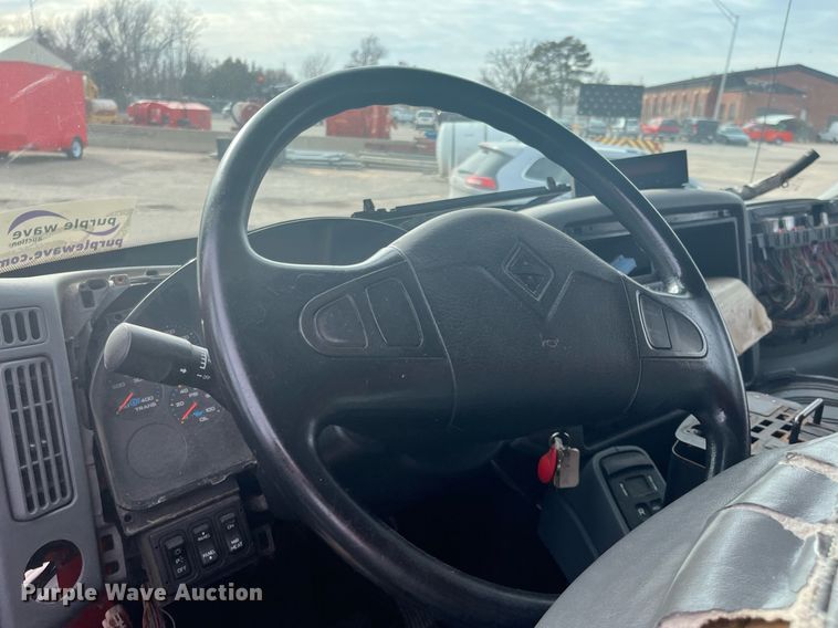 image for item DG5429 2007 International 7400  dump truck