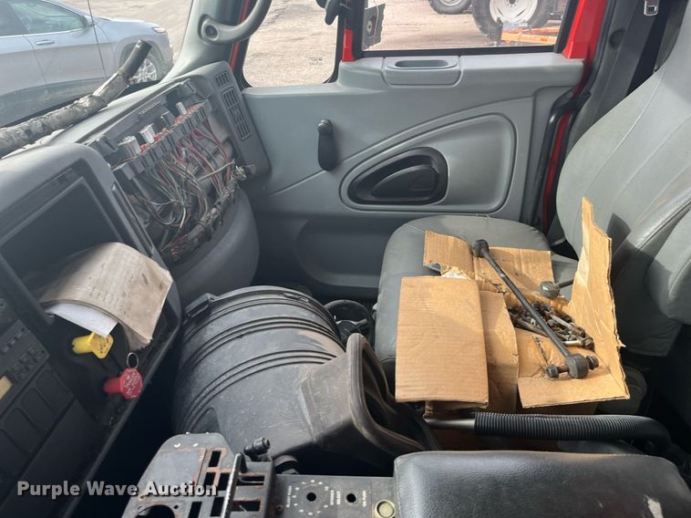 image for item DG5429 2007 International 7400  dump truck