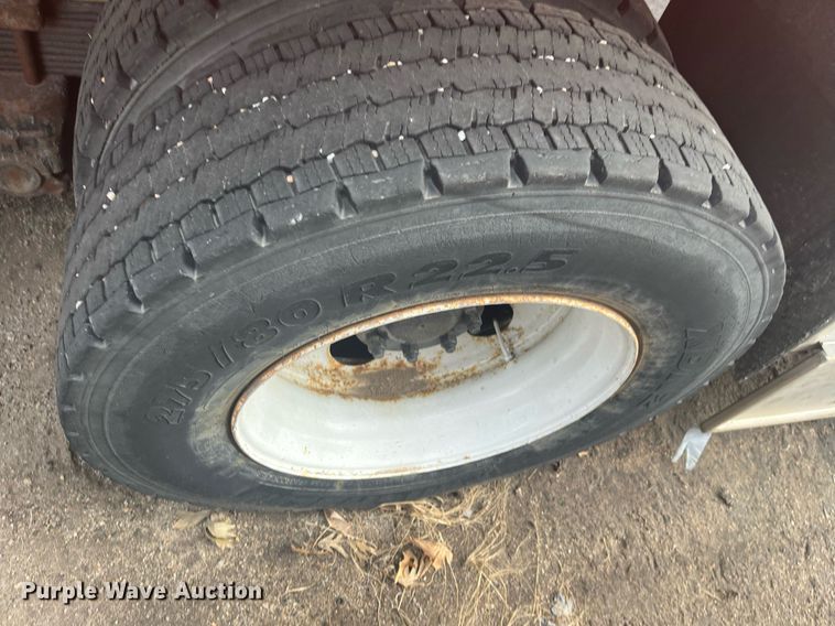 image for item DG5429 2007 International 7400  dump truck