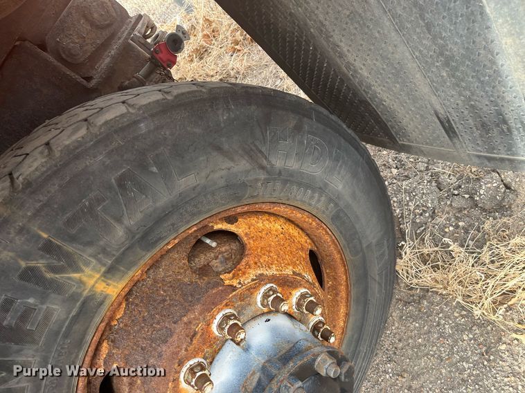 image for item DG5429 2007 International 7400  dump truck