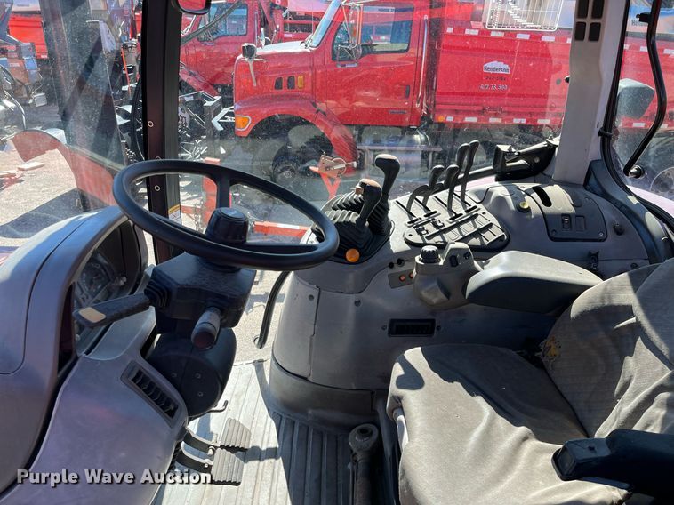 image for item DG5436 2004 Case IH MXU100  tractor