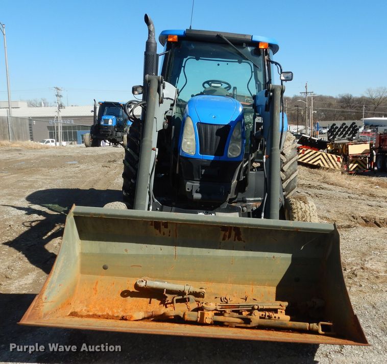 image for item DK7528 2006 New Holland TS110A  tractor