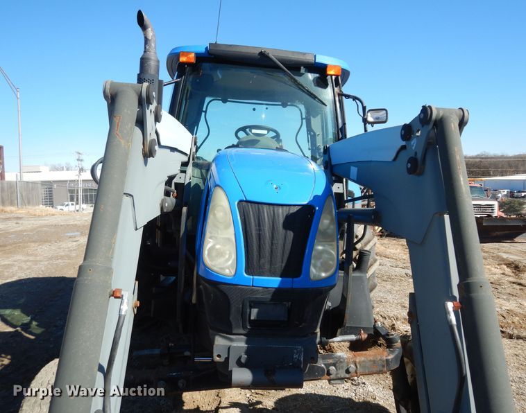 image for item DK7528 2006 New Holland TS110A  tractor