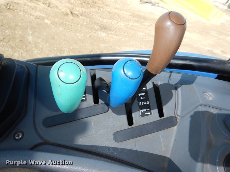 image for item DK7528 2006 New Holland TS110A  tractor