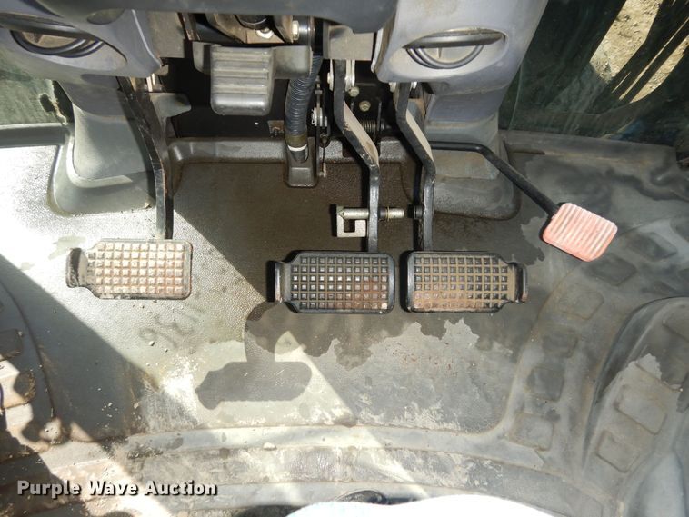 image for item DK7528 2006 New Holland TS110A  tractor